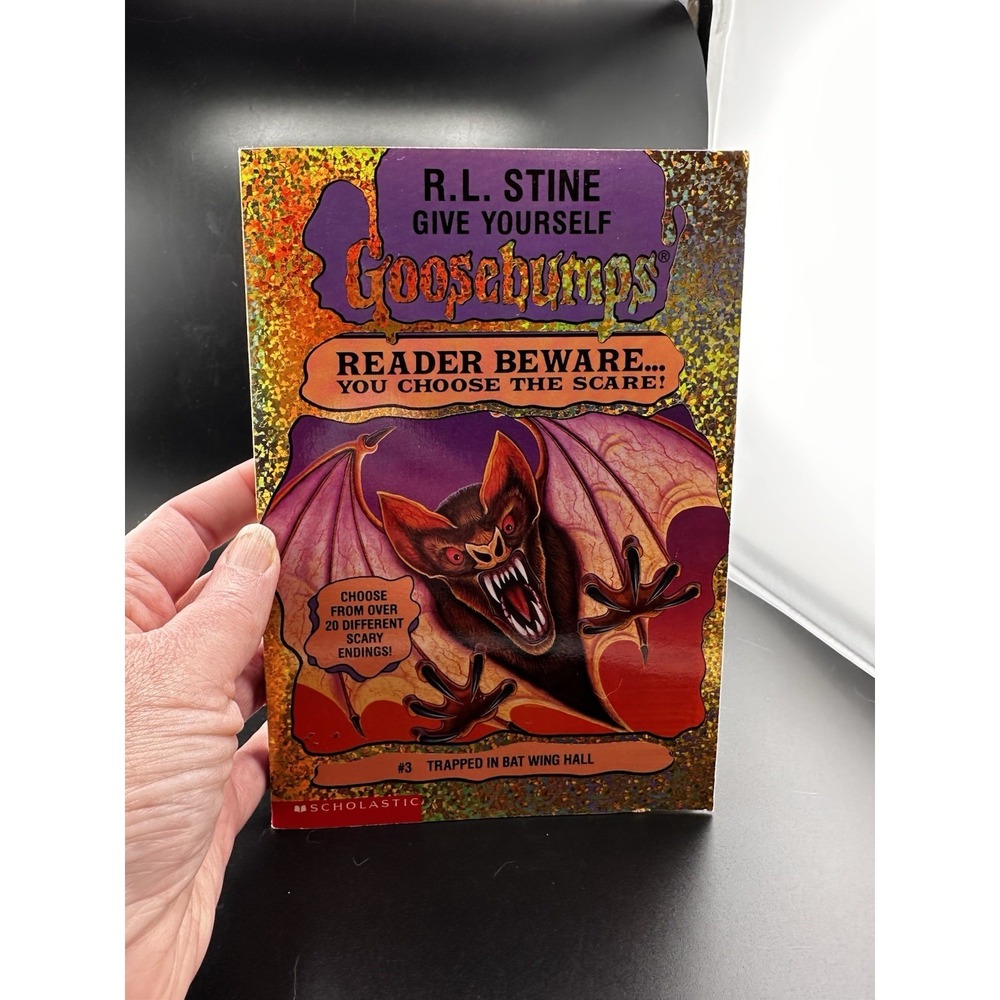 Give Yourself Goosebumps #3 Trapped In Bat Wing Hall 1st Print 1995 RL Stine